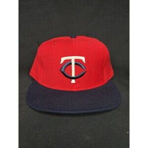 Vintage 1980s Minnesota Twins New Era Pro Model Fitted Hat Cap Size 7 1/4 NOS